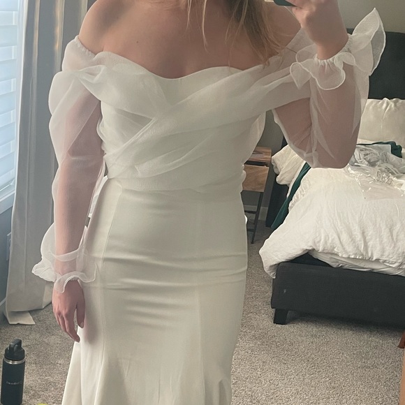 ROSE by The Label Organza Wrap Wedding Topper - Picture 9 of 16